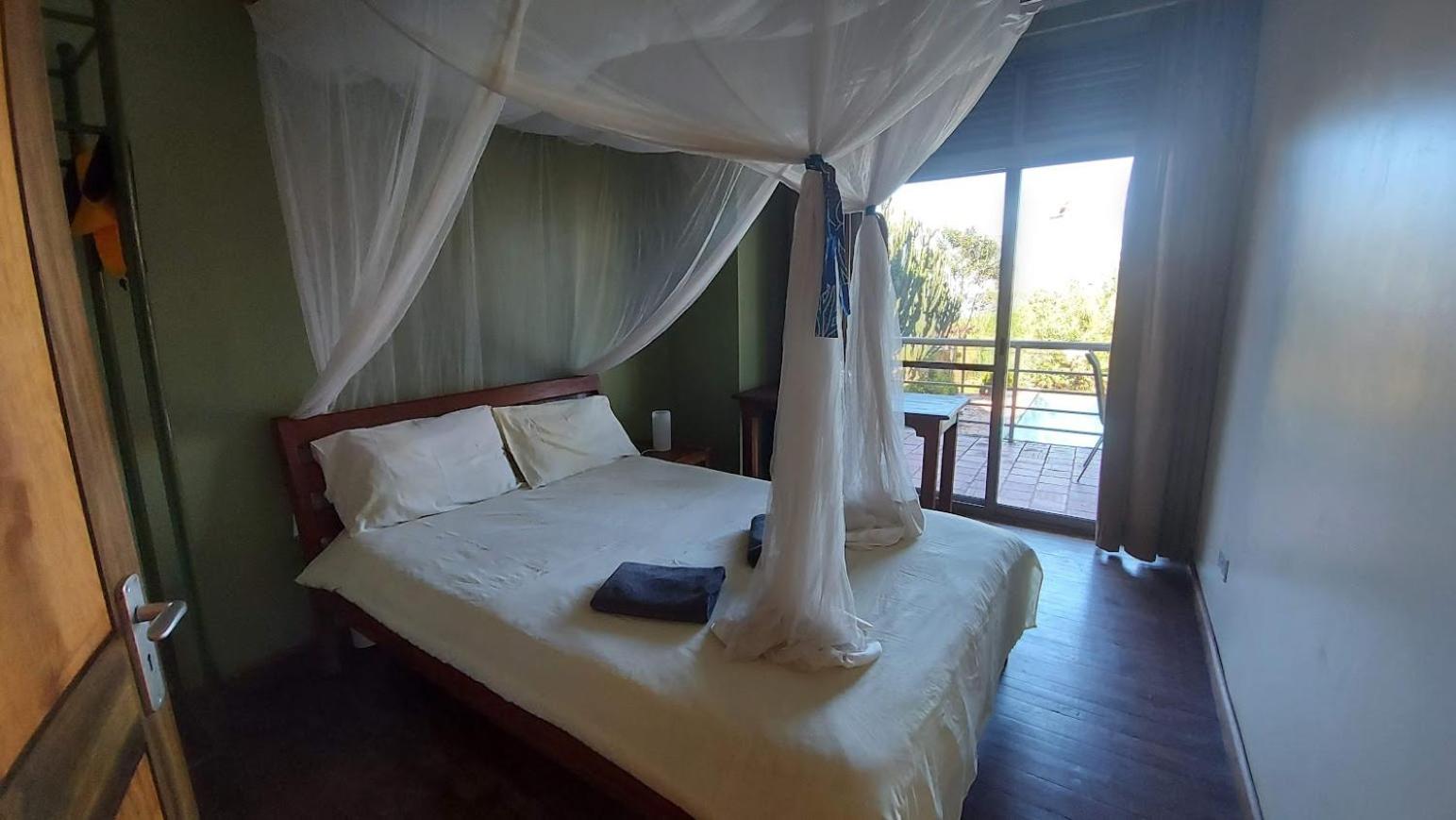 Yellow Haven Lodge Kampala Rum bild